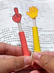 怎么制作逗猫棒_自制逗猫棒，简单材料，猫咪超爱！